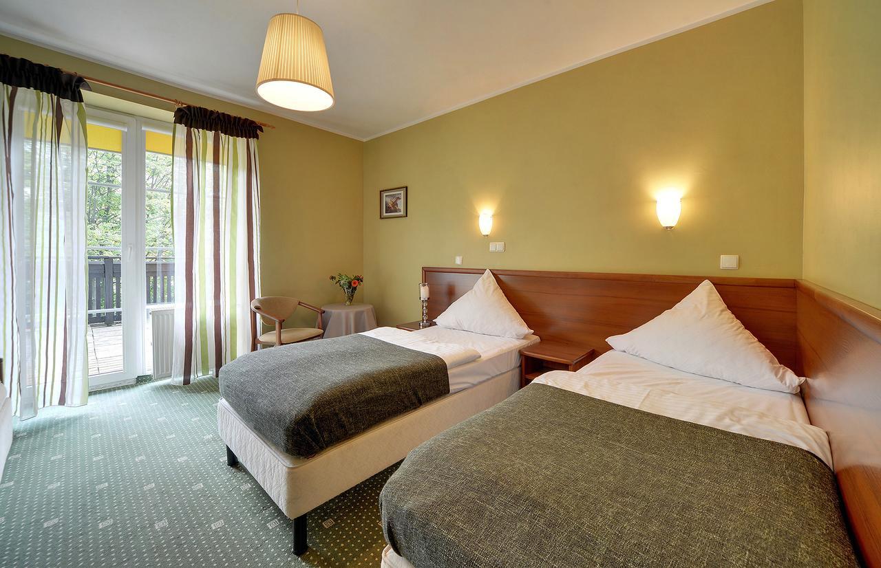 Doppelzimmer mit Balkon